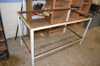 Lot 1048 - A heavy duty metal bench frame or table frame