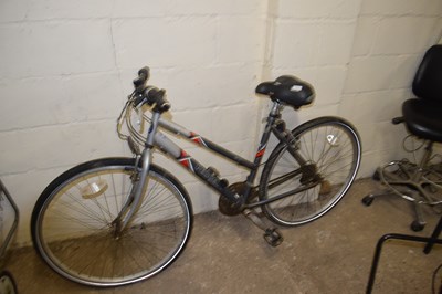 Lot 1025a - A Peaugeot push bike