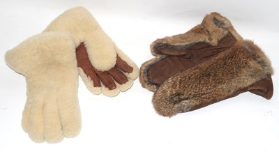 Lot 115 - Pair of Dents sheepskin and wool gloves and...