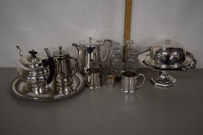 Lot 3 - A quantity of plated wares by Viners of...