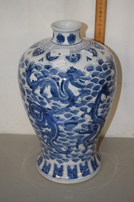 Lot 6 - A Chinese porcelain vase with blue and white...