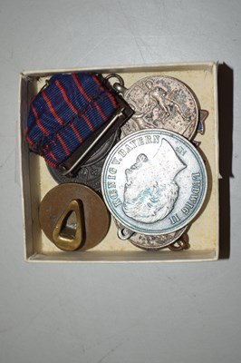 Lot 102 - Group lot of commemorative medals