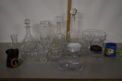 Lot 144 - Mixed Lot: Various cut glass bowls, decanters...