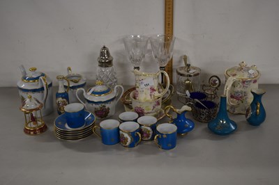 Lot 151 - Mixed Lot: Various tea wares, miniature...