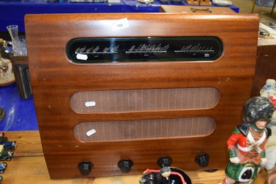 Lot 186 - A vintage mahogany cased Murphy radio