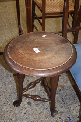 Lot 359 - SMALL OAK OCCASIONAL TABLE ON TURNED LEGS, TOP...