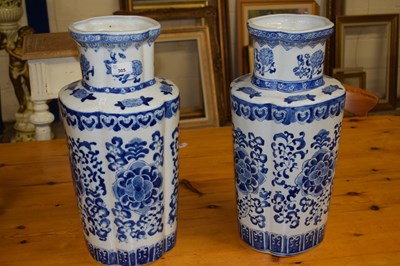 Lot 305 - A pair of reproduction Chinese blue and white...