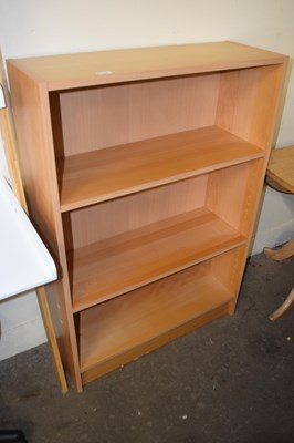 Lot 693 - Modern light wood bookcase cabinet