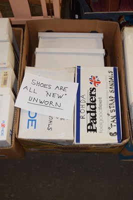 Lot 706 - A box of as new shoes