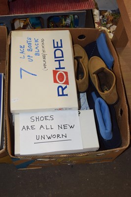 Lot 707 - A box of as new shoes