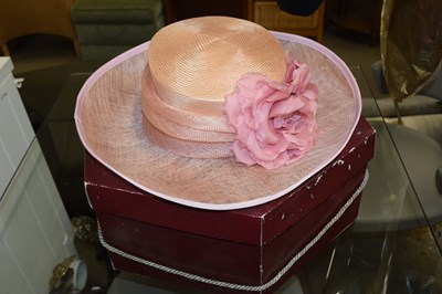 Lot 747 - A vintage ladies hat