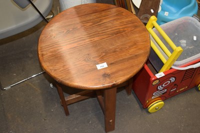 Lot 753 - Small pine occasional table