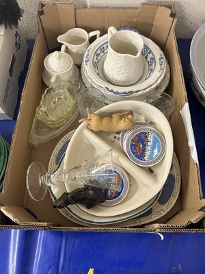 Lot 534 - Mixed Lot: Ceramics, plates, dishes, glass...