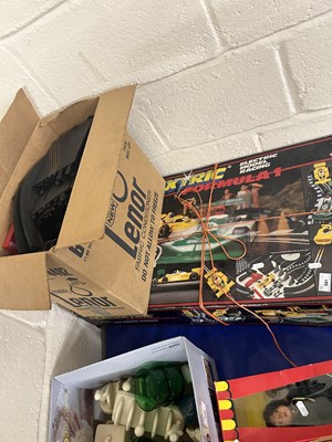 Lot 541 - Boxed vintage Scalextric set together with a...