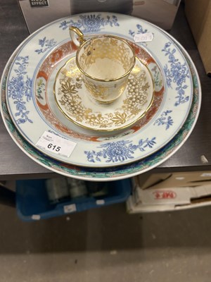 Lot 615 - Small quantity of various assorted ceramics...