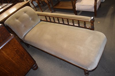 Lot 772 - Late Victorian chaise longue with mushroom...