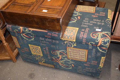 Lot 775 - An upholstered blanket box