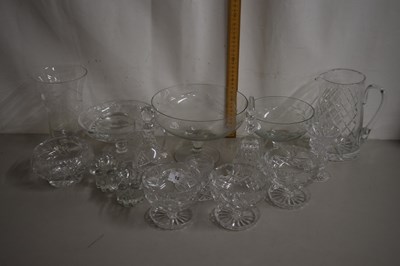 Lot 10 - Mixed Lot: various crystal glass wares to...