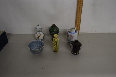 Lot 82 - Mixed Lot: miniature Chinese vases