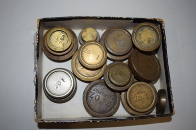 Lot 96 - Box of brass weights