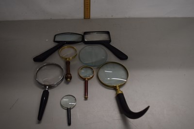 Lot 97 - Box of magnifying glasses