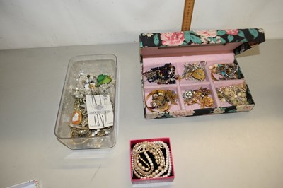 Lot 103 - Two boxes of mixed costume jewellery