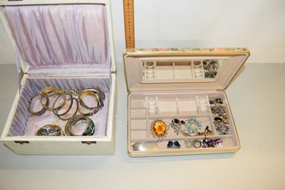 Lot 107 - Two cases of costume jewellery