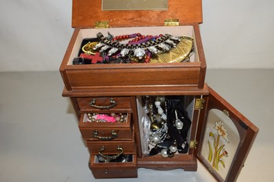 Lot 119 - Jewellery cabinet containing mixed costume...