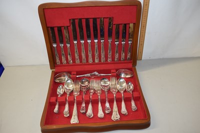 Lot 184 - Canteen of silver plated Kings pattern cutlery