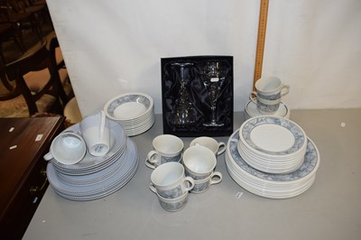 Lot 237 - Mixed Lot: modern table wares including Royal...