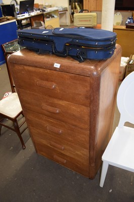 Lot 812 - Early 20th century oak five drawer chest