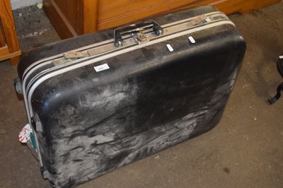 Lot 843 - Suitcase, vintage fur coat and other items
