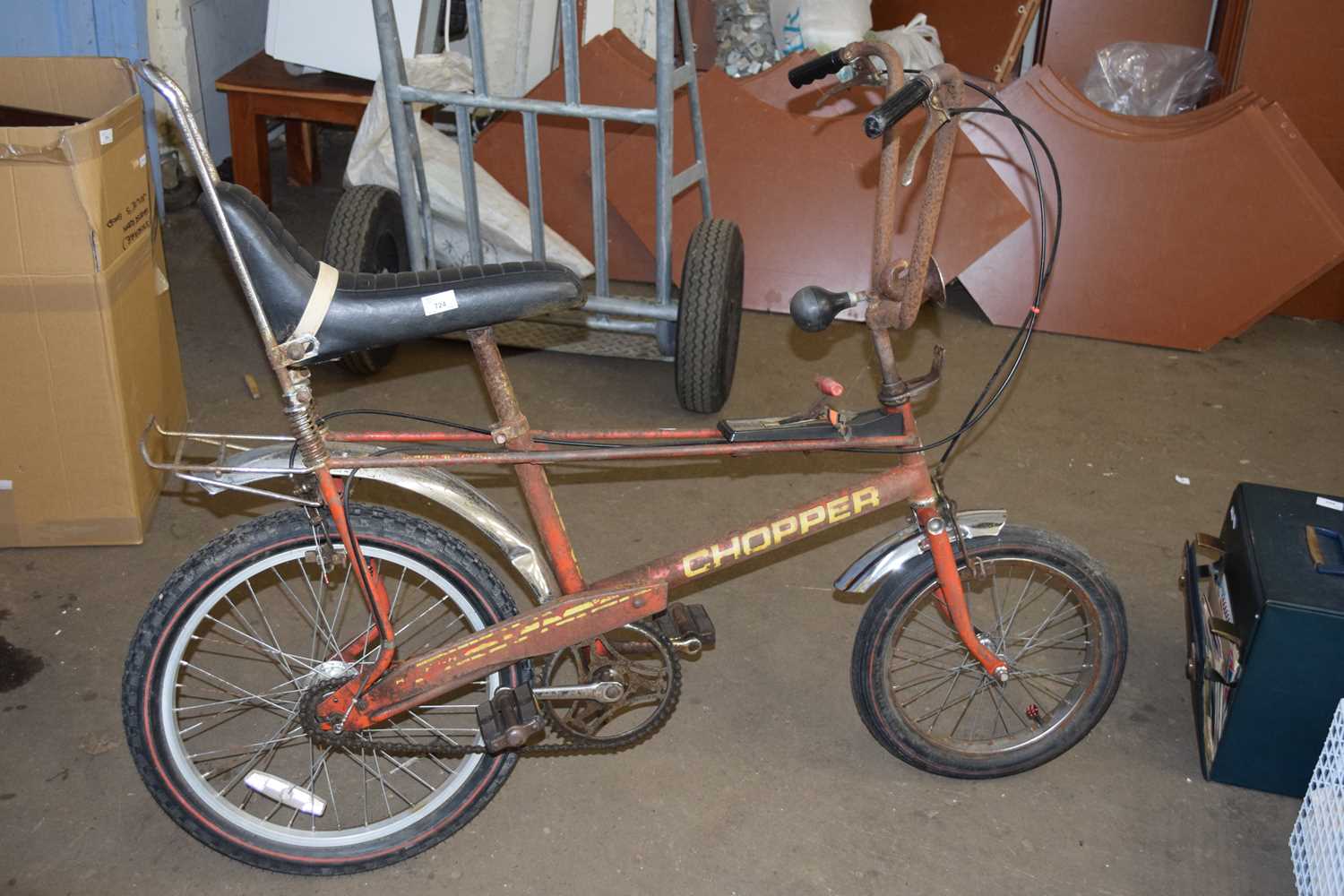 Lot 724 - VINTAGE CHOPPER BICYCLE