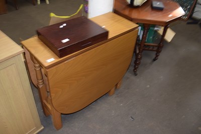 Lot 770 - Modern drop leaf kitchen table