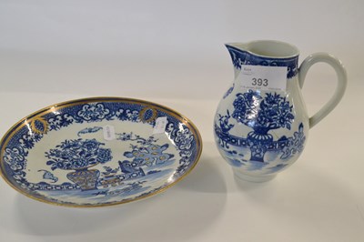 Lot 393 - An 18th Century Worcester porcelain dish...