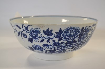 Lot 394 - An 18th Century Worcester porcelain bowl...