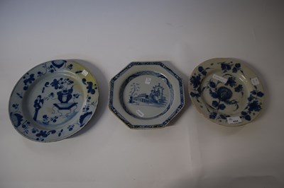 Lot 424 - Group of Delft wares including an octagonal...