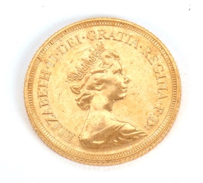 Lot 180 - An Elizabeth II 1980 gold sovereign, 8.0g