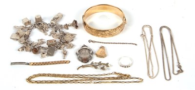 Lot 260 - A mixed lot of jewellery: to include a...