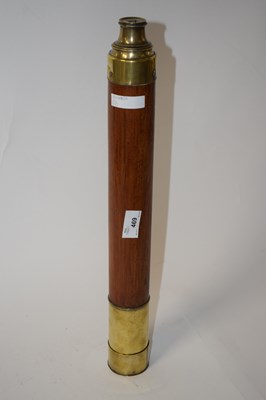 Lot 469 - A 19th Century telescope with wooden case and...