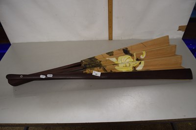 Lot 43 - A large Oriental fan