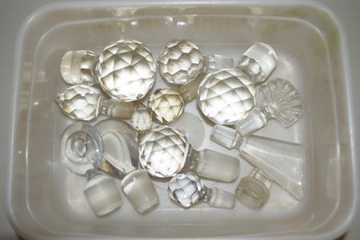 Lot 95 - Box of decanter stoppers