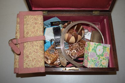 Lot 119 - Box of various assorted costume jewellery