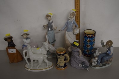 Lot 198 - Mixed Lot: Nao and Lladro figures and further...