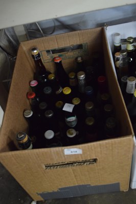 Lot 618 - Box of assorted beers