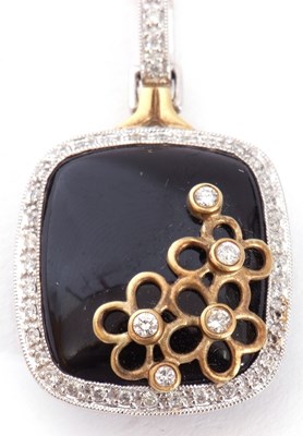 Lot 198 - 14k stamped white gold, onyx and diamond...