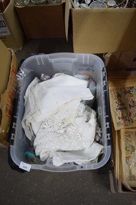 Lot 826 - Quantity of household linens