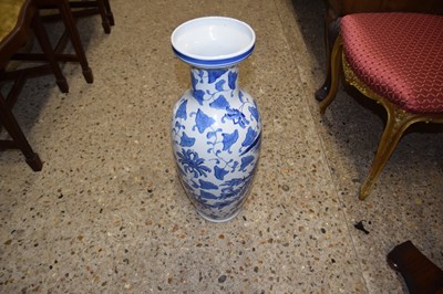 Lot 326 - Large reproduction Chinese blue and white vase,...