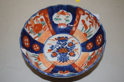 Lot 47 - A Japanese Imari bowl