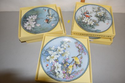 Lot 154 - Group of modern boxed Oriental collectors plates